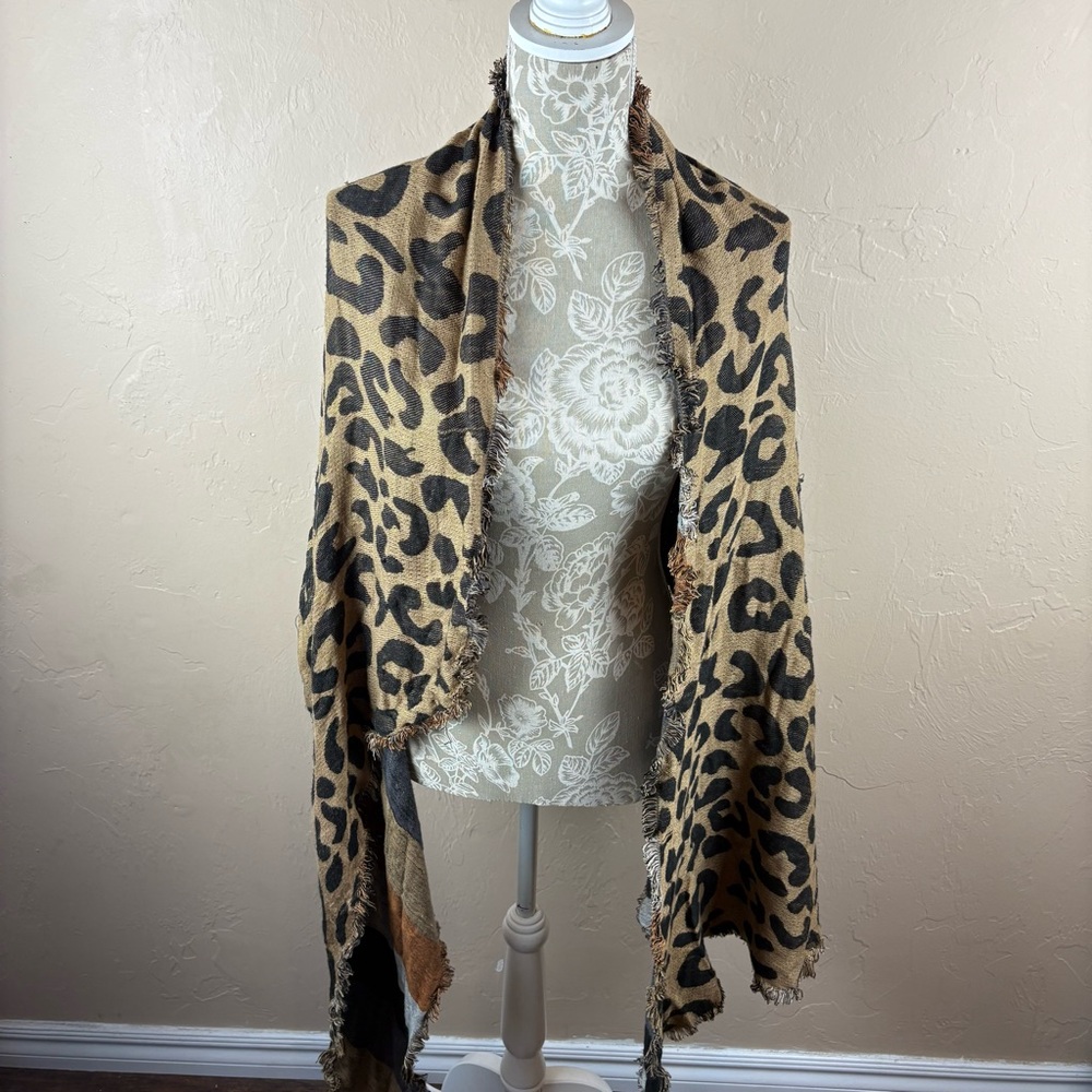 Maurices Brown and Tan Scarf Wrap Reversible Animal Print Plaid Raw Fringe Hem
